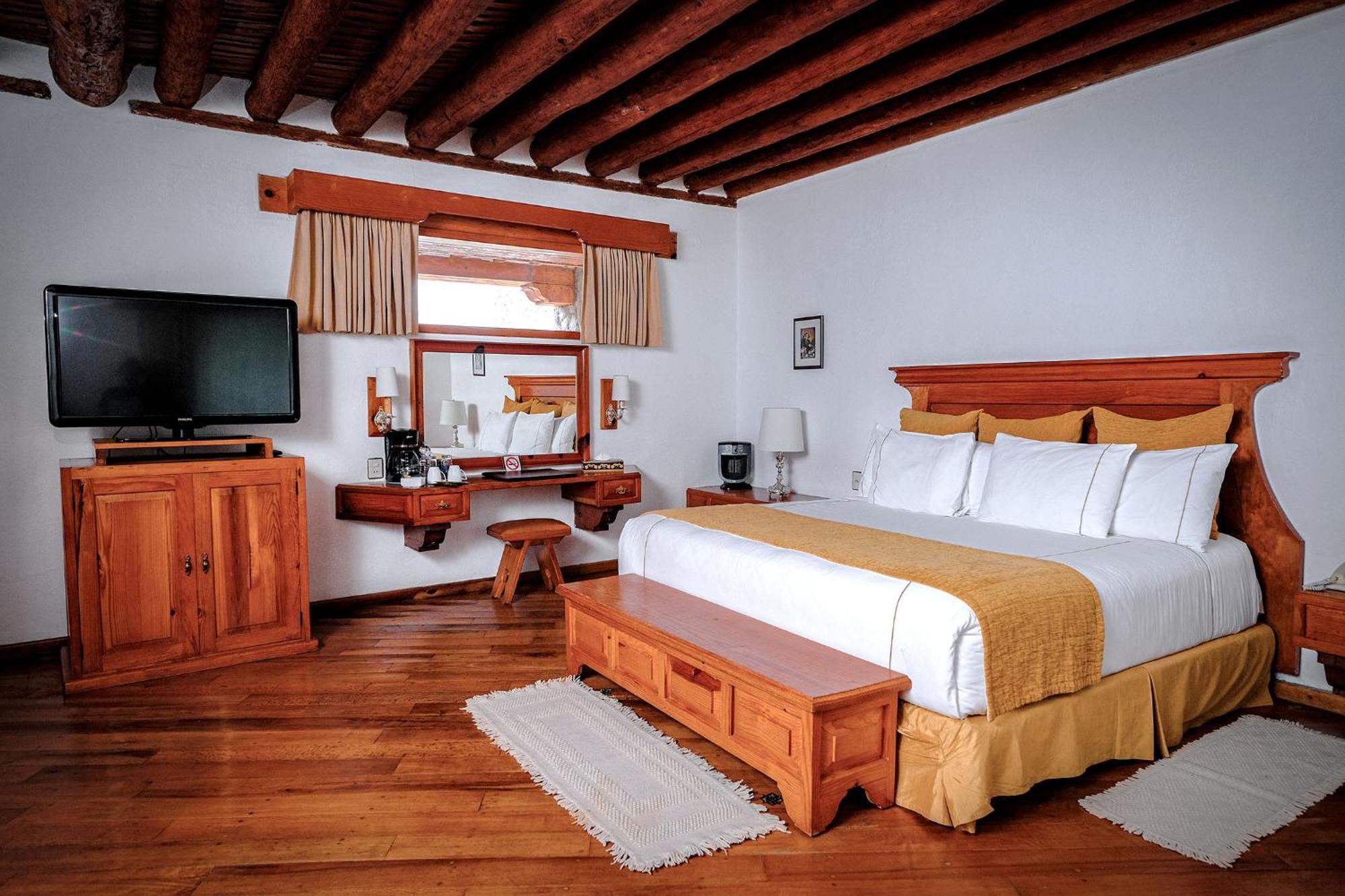 Hotel Hacienda Cantalagua Golf Contepec ภายนอก รูปภาพ
