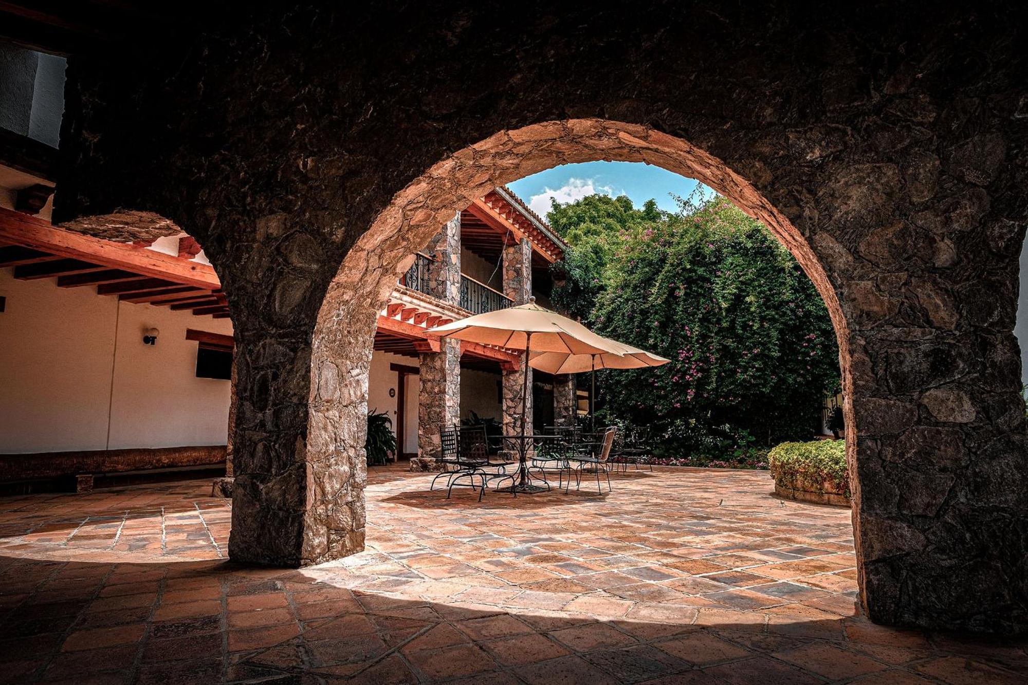 Hotel Hacienda Cantalagua Golf Contepec ภายนอก รูปภาพ