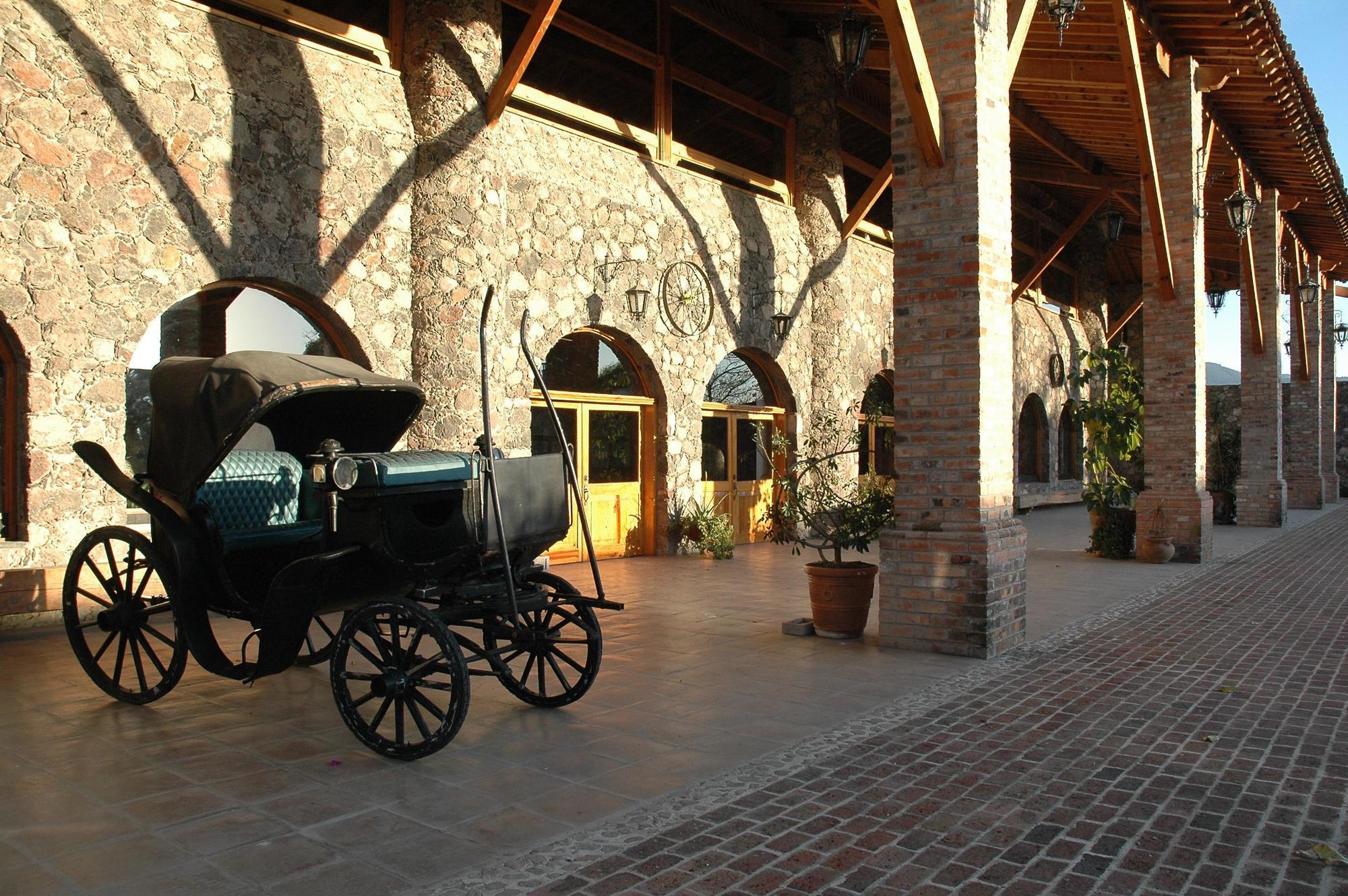 Hotel Hacienda Cantalagua Golf Contepec ภายนอก รูปภาพ